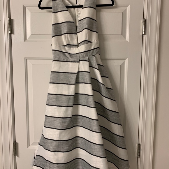 NWT dress - Picture 4 of 4